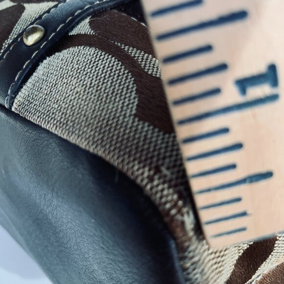 COACH Classic C Leather Fabric Purse Handbag Pocketbook Really $? - Picture 5 of 16